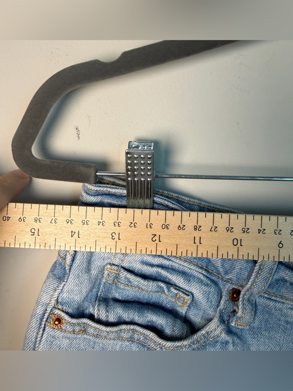 Old Navy High-Rise OG Straight Jean Shorts Vintage Retro| Light Wash | Size 2 - Picture 5 of 7